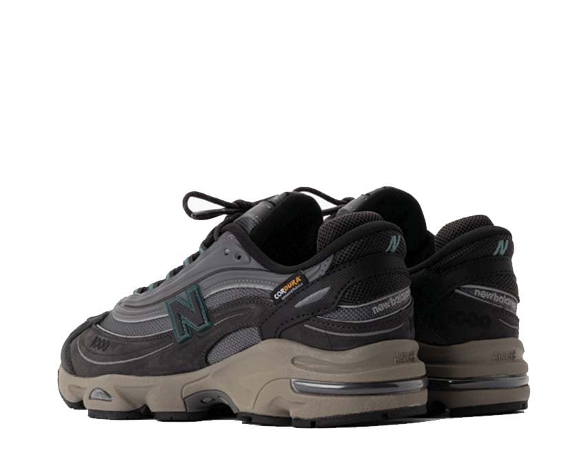 New Balance 1000 Cordura Black Cement détail — contrepoids en tissu Cordura haute densité