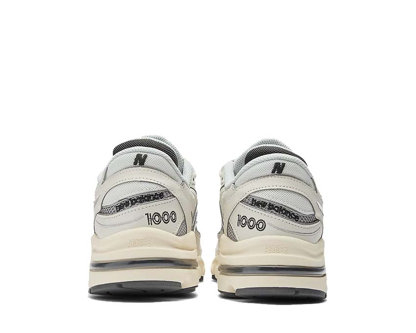 New Balance 1000 Sea Salt suela — suela trail resistente con tacos