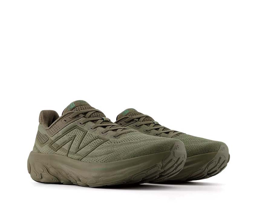 New Balance Fresh Foam x 1080 Utility Dark Camo Seitenansicht — engineered Mesh-Obermaterial