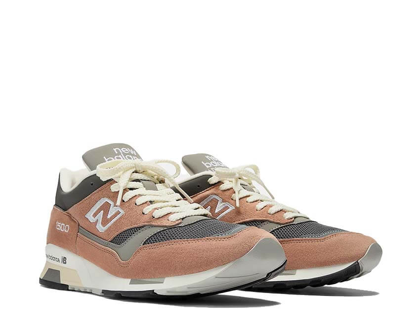 New Balance 1500 Made in UK Cork vue latérale — tige suède ton naturel fabriquée en Angleterre