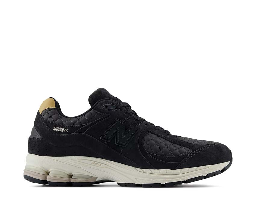New Balance 2002R Quilted Black Phantom — sneaker homme matelassé