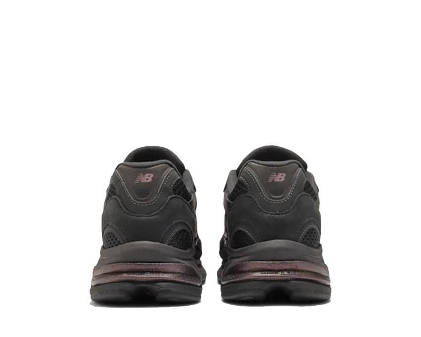 New Balance 2010 Black semelle — semelle crantée tout-terrain