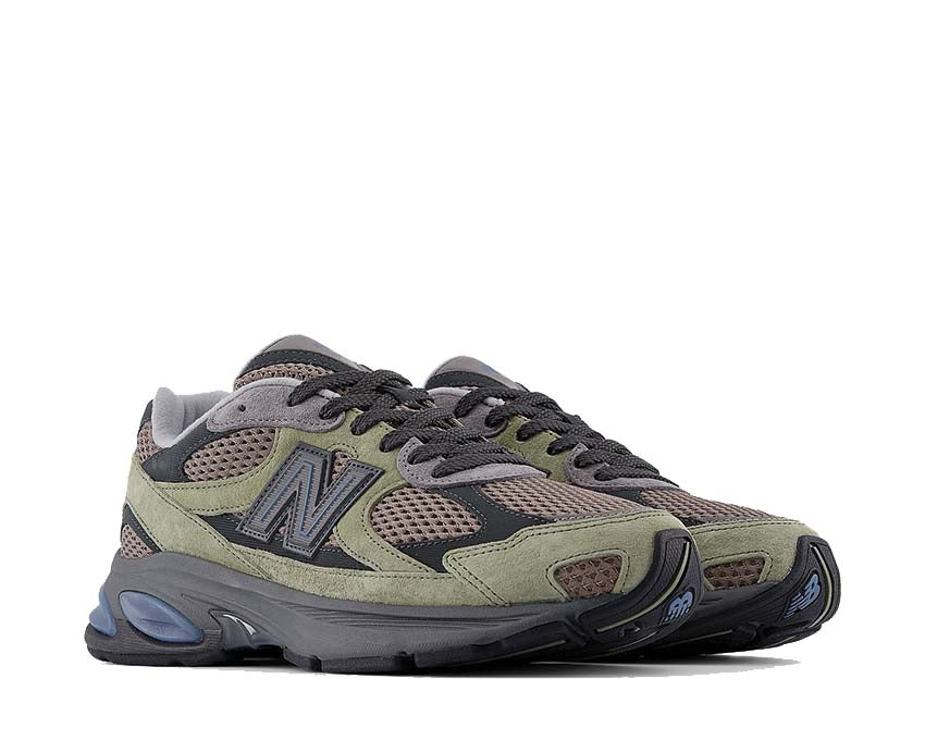 New Balance 2010 Dark Olivine vue latérale — tige en mesh
