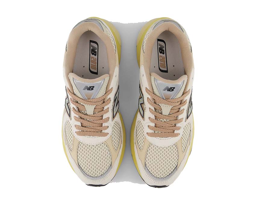New Balance 2010 Linen détail — upper en mesh grège
