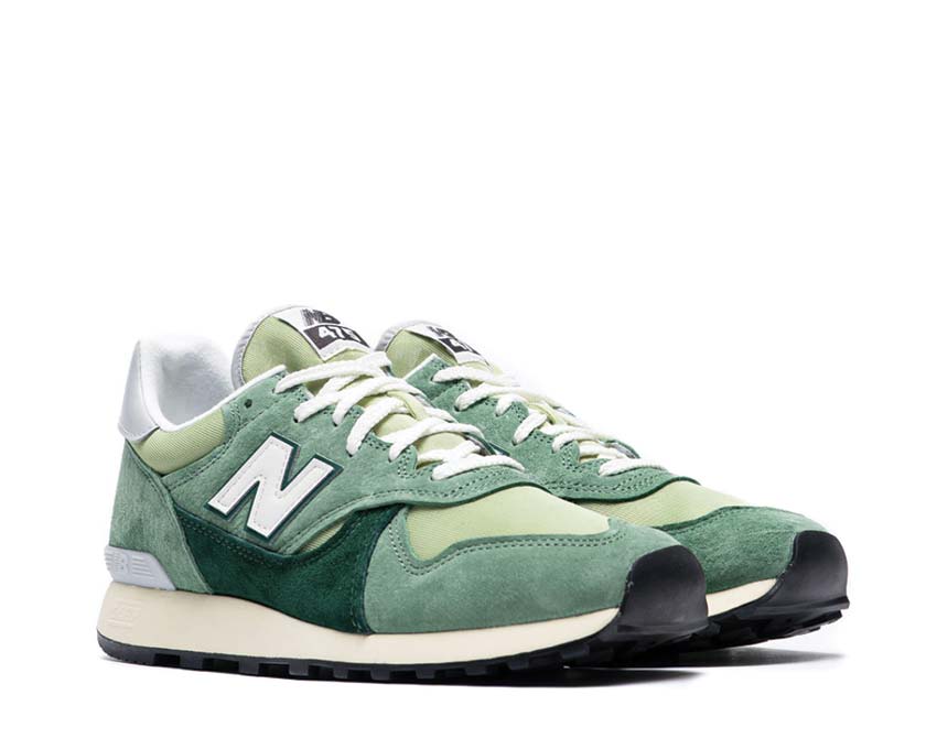 New Balance 475 Everglade Green Mallard Green Seitenansicht — kompaktes Profil
