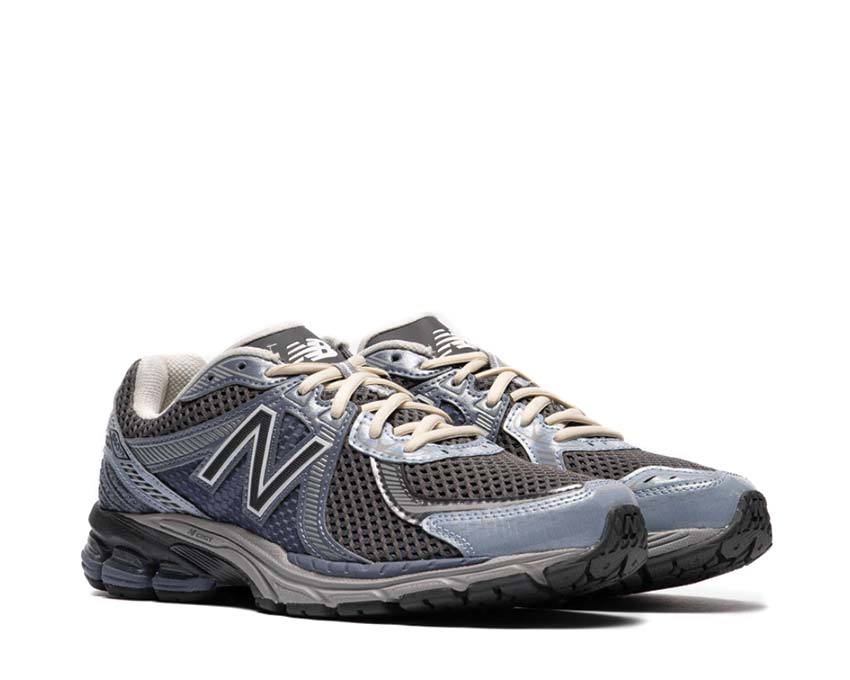 New Balance 860v2 Arctic Grey Starlight vue latérale — tige mesh et overlays