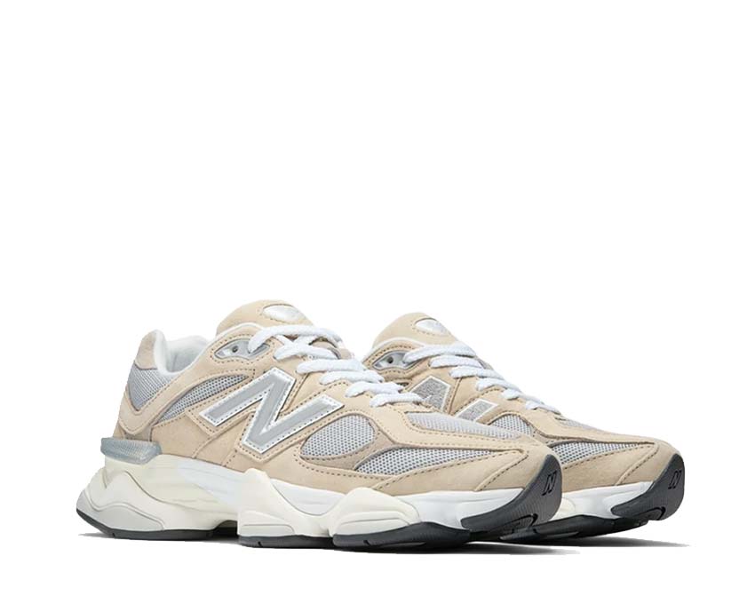 New Balance 9060 Beige Seitenansicht — Mesh und Wildleder Überlagerungen