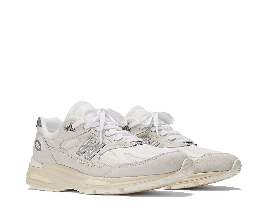 New Balance 991v2 Made in UK Frozen Dew vue latérale — cuir et suède premium UK