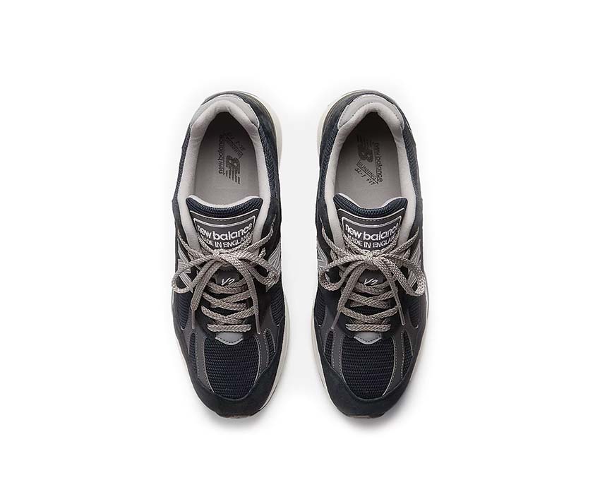 New Balance 991v2 Made in UK Dark Navy Detail — Vollleder Obermaterial
