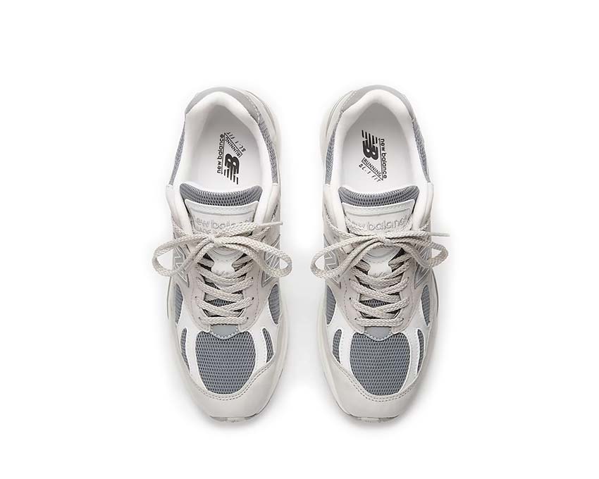 New Balance 991v2 Made in UK Cool Grey detalle — paneles ante y mesh