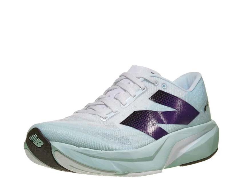 New Balance FuelCell Rebel V4 Clay Ash vue latérale — foam FuelCell réactif