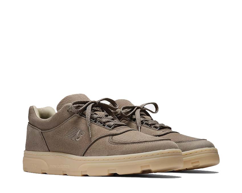New Balance Allerdale Made in UK Roasted Cashew vue latérale — tige en daim et cuir