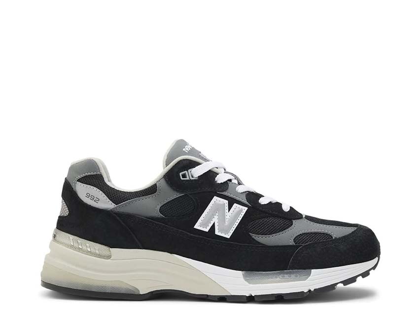 New Balance 992 Made in USA Core Black — sneaker unisexe monochrome noir premium