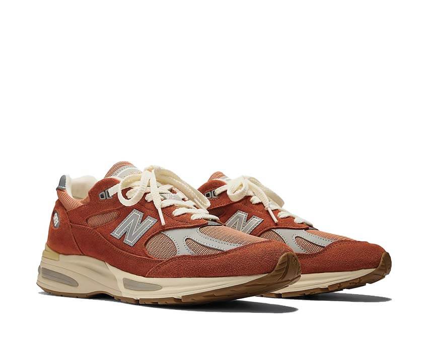 New Balance 991v2 Potters Clay vue latérale — tige suède brun argile Made in UK