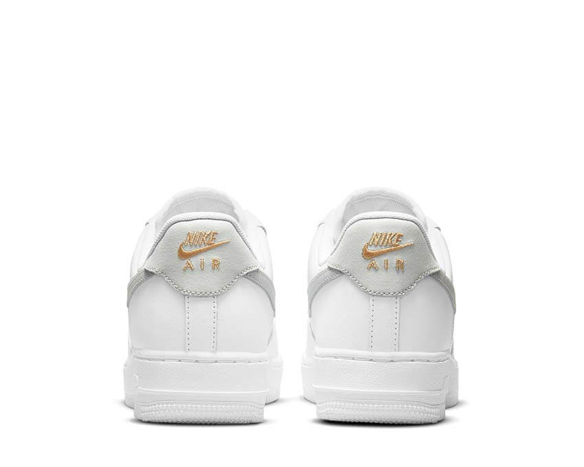 Nike Air Force 1 '07 Essential CZ0270-106