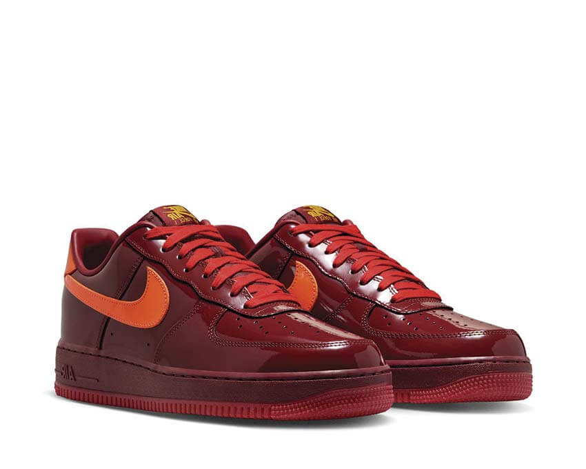 Nike Air Force 1 Low QS Dark Team Red semelle — semelle Air intégrée blanche