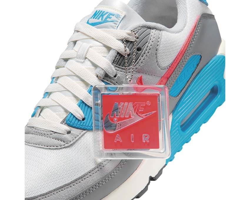Nike Air Max 90 Wave Pack Cool Grey vue latérale — tige mesh et suède gris