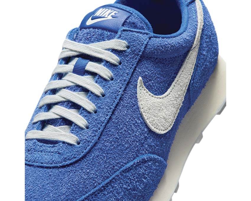 Nike Daybreak SDE SP Hyper Royal vue latérale — tige suède et cuir émeraude