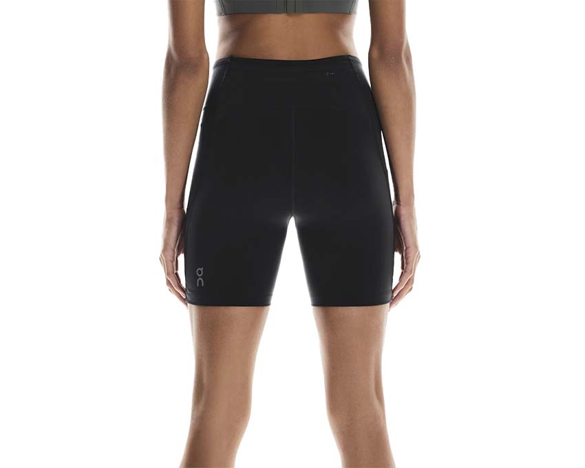 On Performance Tights Short W Black — cycliste femme DryTec poches running