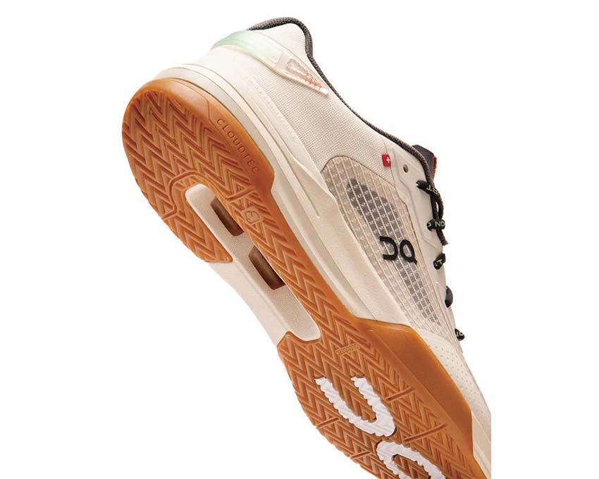On The Roger Advantage Z5 W Cream/Almond — tennis lifestyle CloudTec Federer