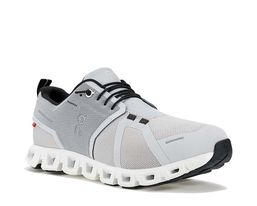 On Cloud 5 W Glacier/White vue latérale — tige légère running femme
