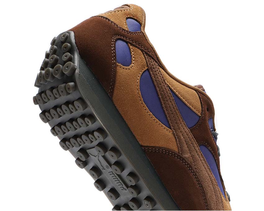 Puma x KIDSUPER Easy Rider Chocotart Brown detalle — artwork KidSuper