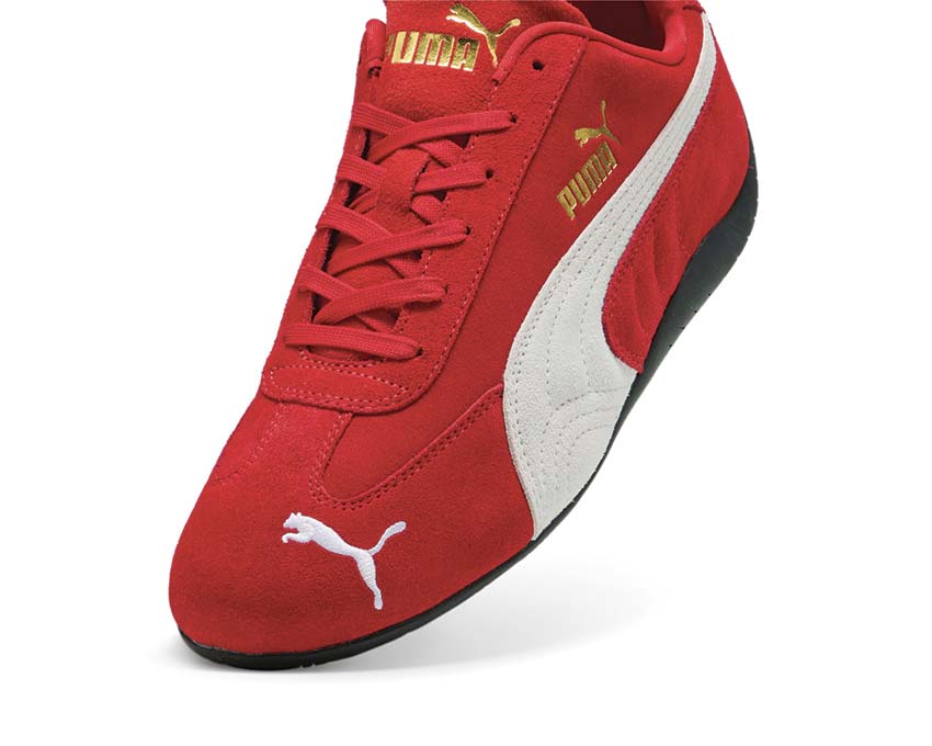 Puma Speedcat OG Red White detalle — logo Formcat clásico