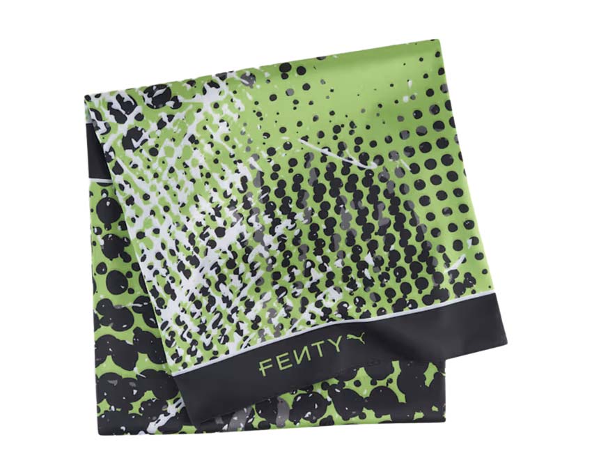 Puma x Fenty Écharpe Vert Elektro — écharpe vert fluo Fenty Puma Rihanna sport