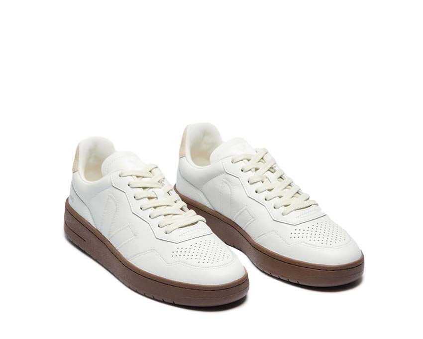 Veja V-90 ZZ O.T. White Pierre Almond vue latérale — lacets zigzag
