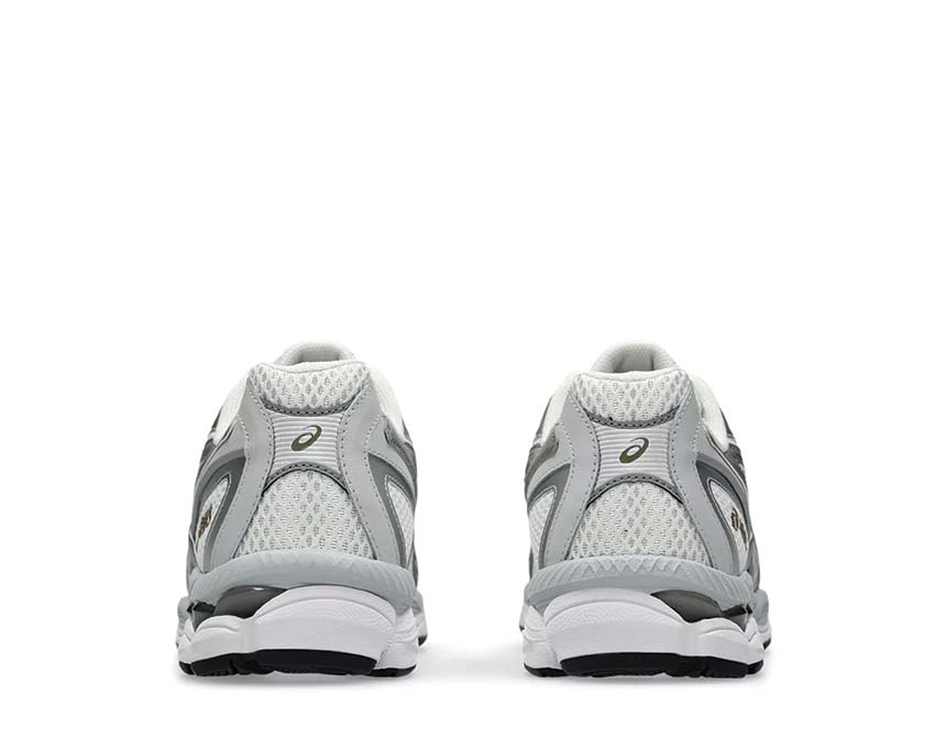 Asics Gel NYC 2055 Cream/Pure Silver Sohle — Retro-Plattform Dämpfung