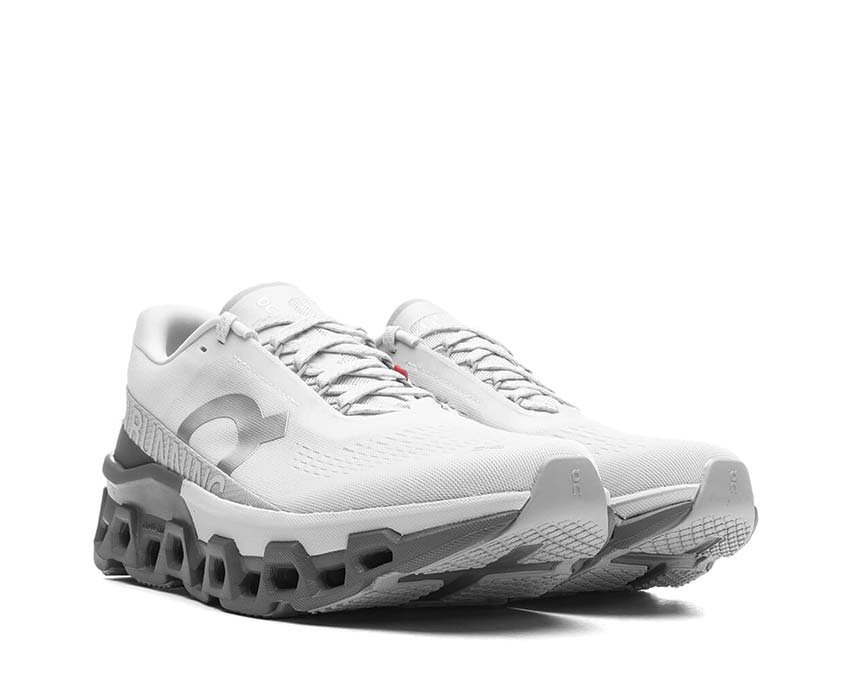 On Cloudmonster 2 Frost Rock vue latérale — amorti CloudTec