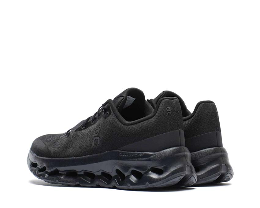 On Cloudtilt Eclipse/Black détail — tige mesh sneaker homme