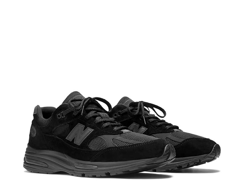 New Balance 991 Made in UK Black vue latérale — daim et nubuck premium