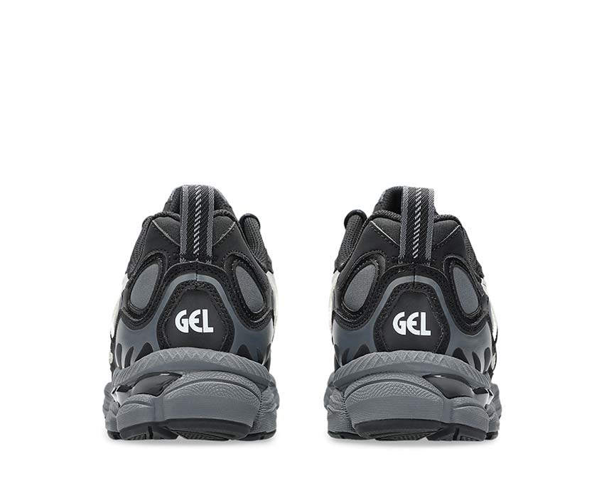Asics Gel-NYC Utility Carrier Grey/Black détail — mesh et overlay utilitarian