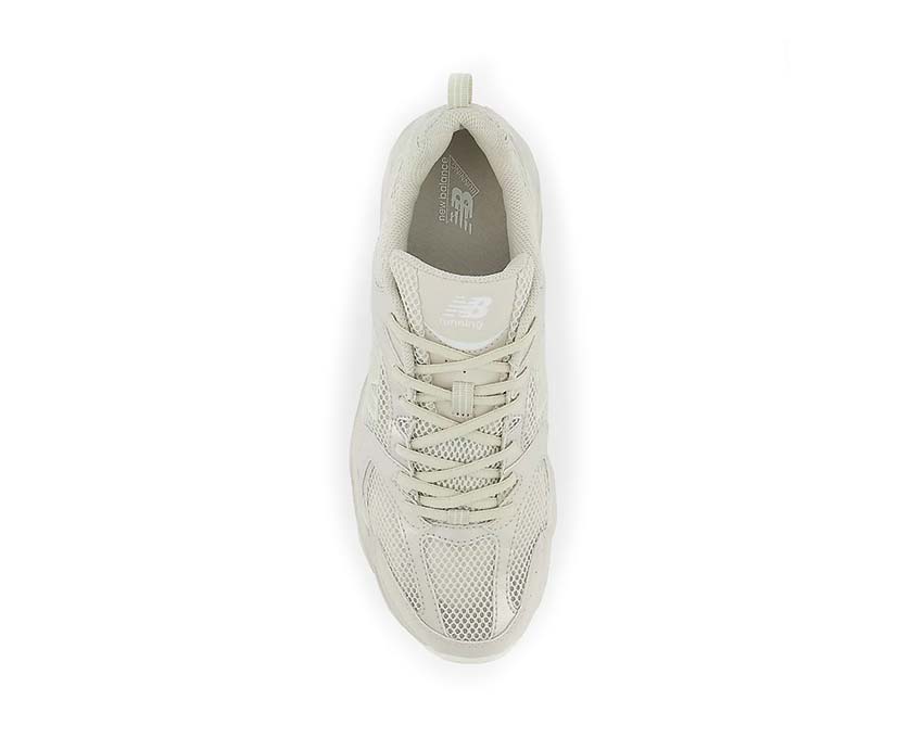 New Balance 530 détail — empiècements réfléchissants argent