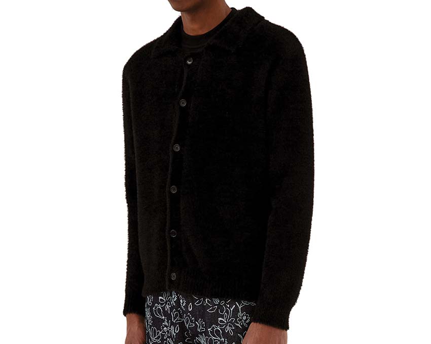 Arte Kyle Fluffy Cardigan Black vue latérale — matière douce texturée
