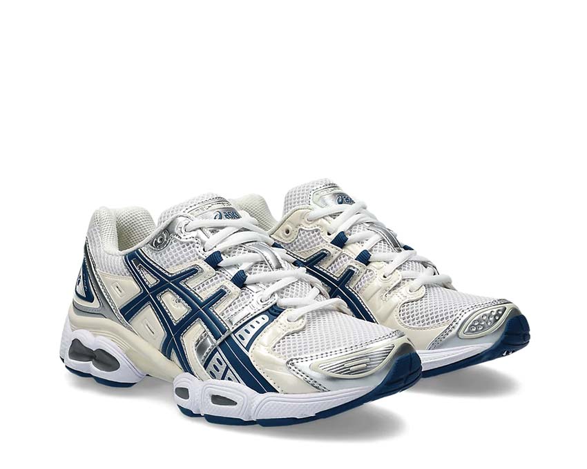 Asics Gel Nimbus 9 White Light Indigo vue latérale — tige mesh
