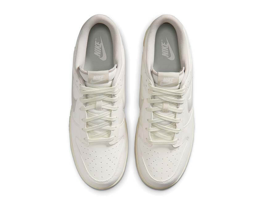 Nike Dunk Low Retro Prm Sail détail tige — finition lisse crème