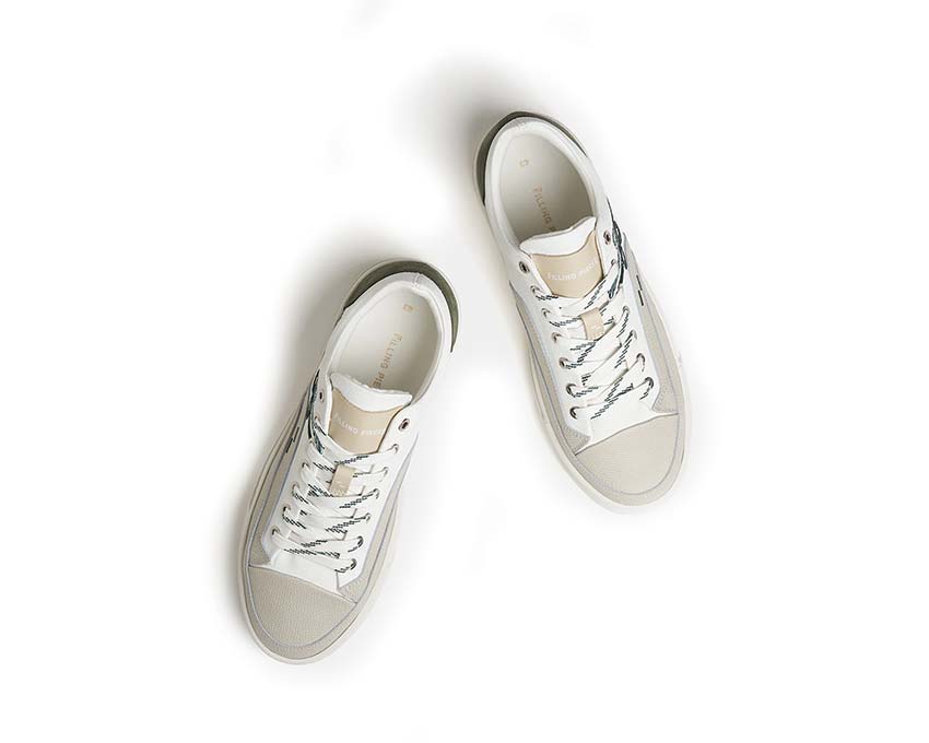 Filling Pieces Riviera Gowtu Off White detalle — acabados cuero lujo