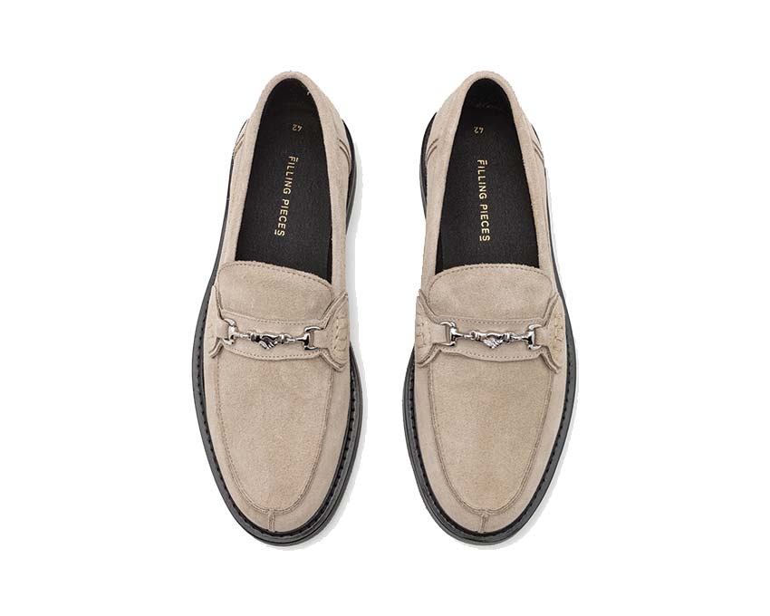 Filling Pieces Loafer Suede Taupe détail — finitions daim haut de gamme