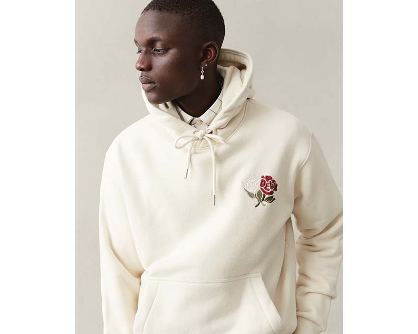Les Deux Felipe Hoodie Ivory Detail — Stickerei Logo Brust