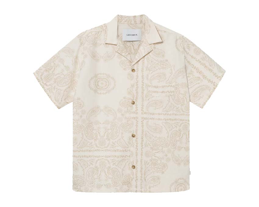 Les Deux Lesley Paisley SS Shirt Light Ivory — camisa unisex viscosa paisley