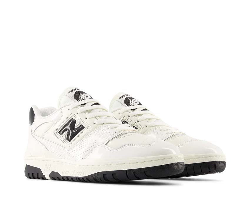 vista laterale — New Balance 550 Patent pelle verniciata sea salt nero