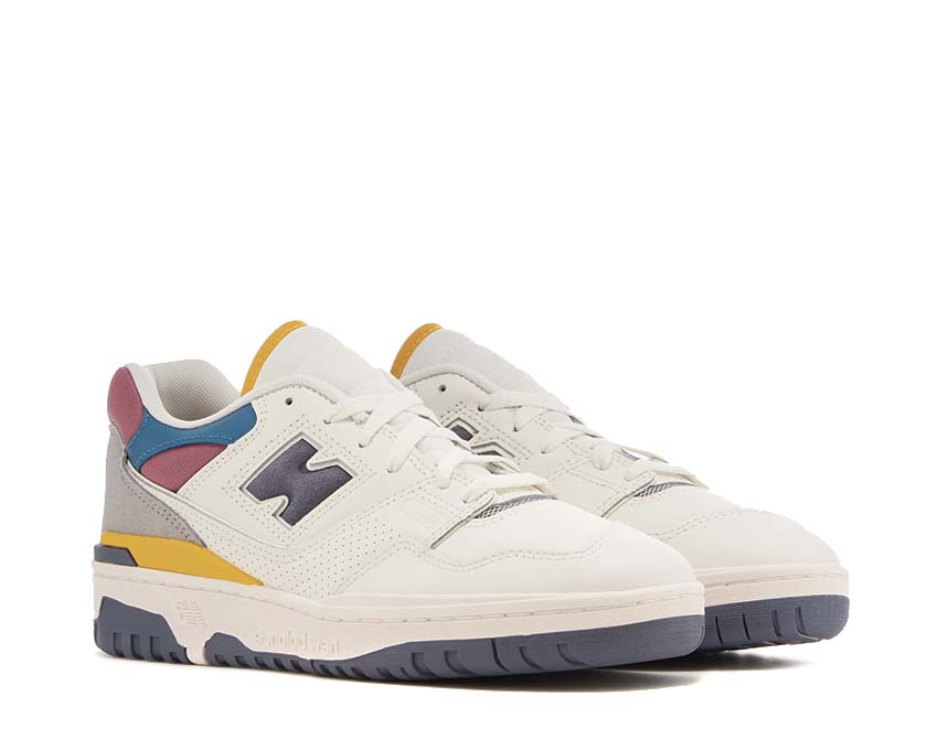New Balance 550 White Multi vue latérale — empiècements colorés cuir et mesh