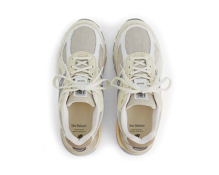 New Balance 990v4 Made in USA Limestone detalle — construcción Made in USA