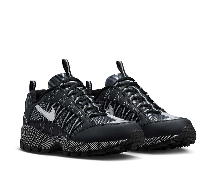 Nike Air Humara QS Black Metallic Silver vue latérale — nylon et suède