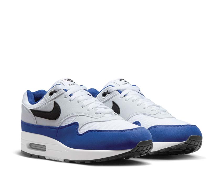 Nike Air Max 1 White Black Seitenansicht — Mesh und Leder Deep Royal Blue