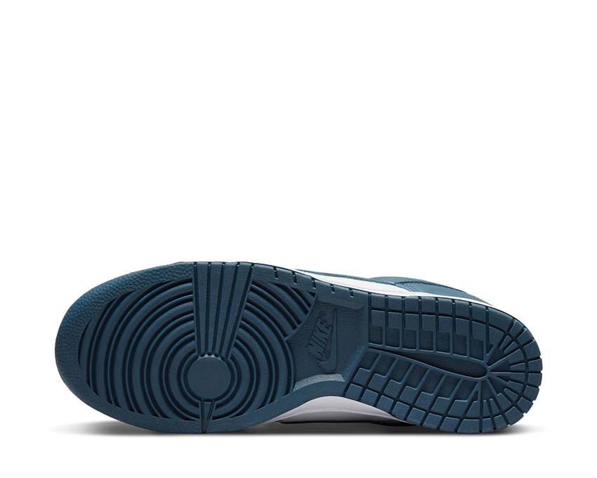 Nike Dunk Low Retro Valerian Blue — Rückansicht blaue Farbgebung