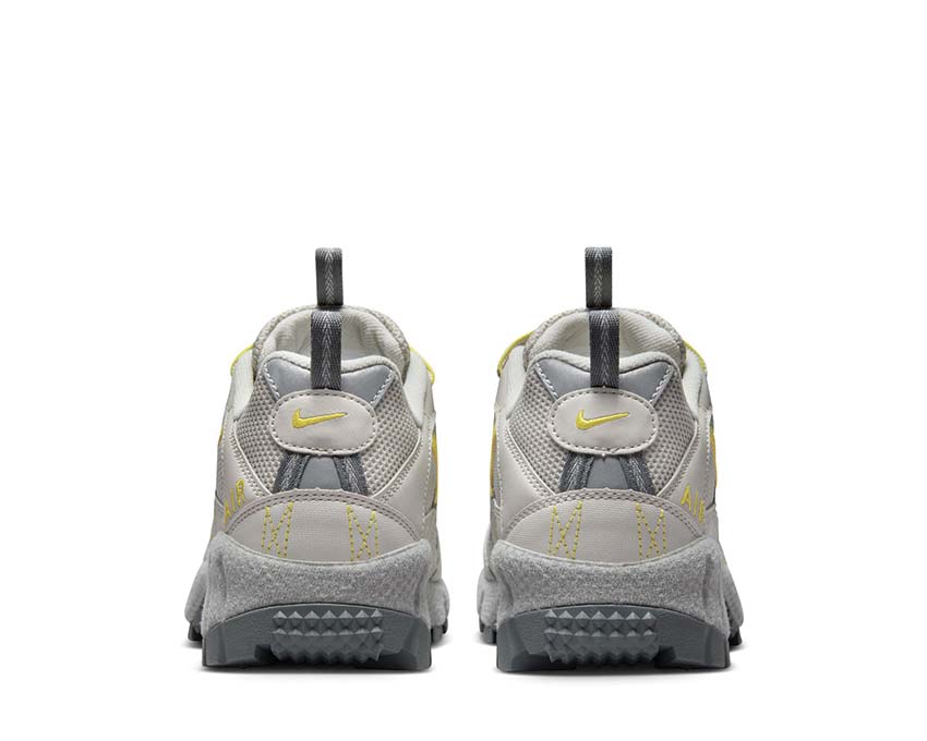 Nike Air Humara Light Bone semelle — grip trail multi-surface