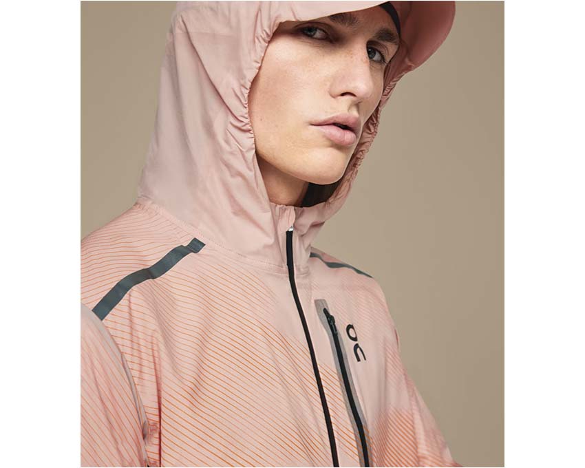 On Weather Jacket Lumos Woodrose Black vue dos — protection vent pluie running femme